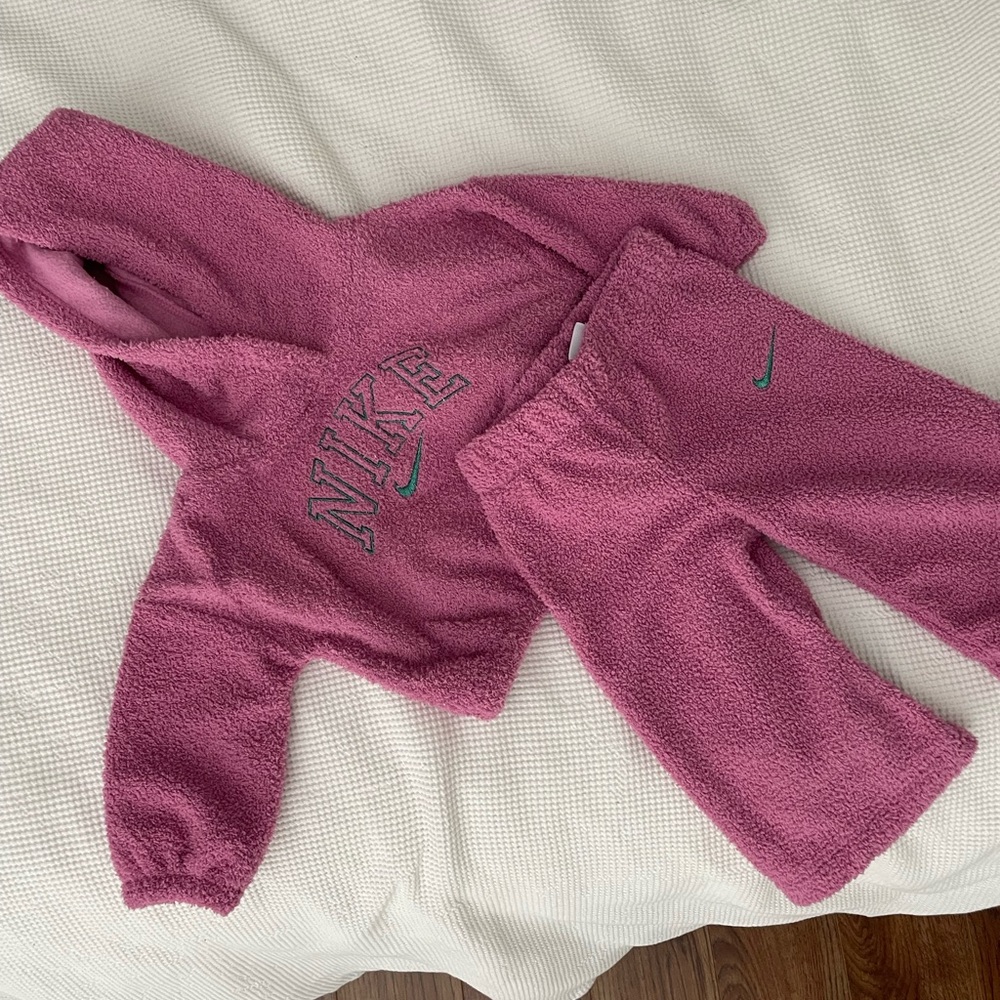 Nike Cozy Pink Fleece hooded set